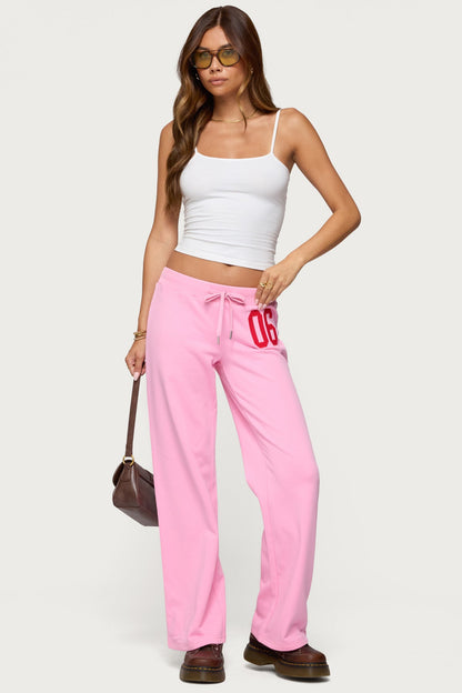 06 Sweatpants